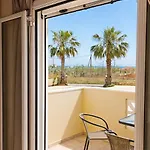 Διαμέρισμα Verano Oasis Apartment_near The Sea-free Parking *